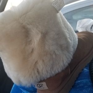 UGG BOOTS